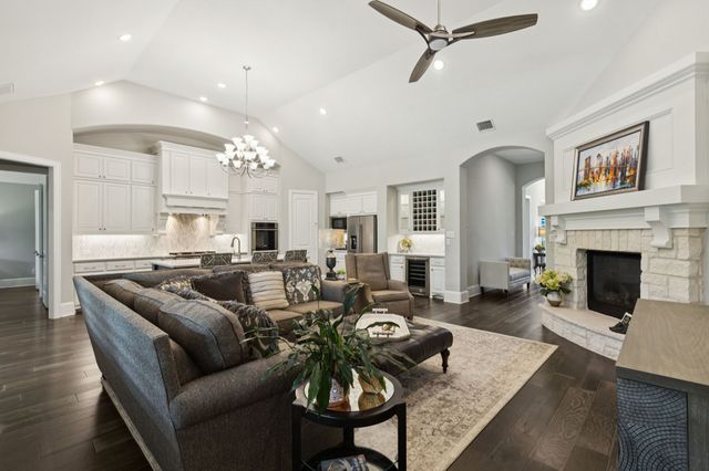 6284 Loxton Boulevard, Frisco, TX 75034