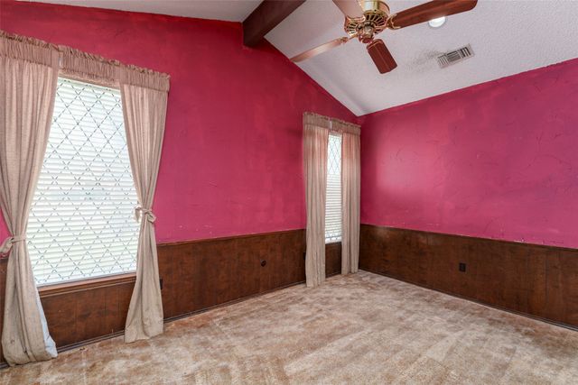 549 Greenwood Circle, Hurst, TX 76053