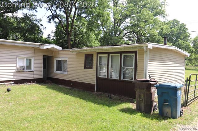 17963 Martinsville Road, Belleville, MI 48111