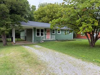 618 Spencer Dr, Murfreesboro, TN 37129
