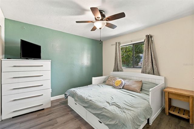 1138 SW 12TH TERRACE, Cape Coral, FL 33991