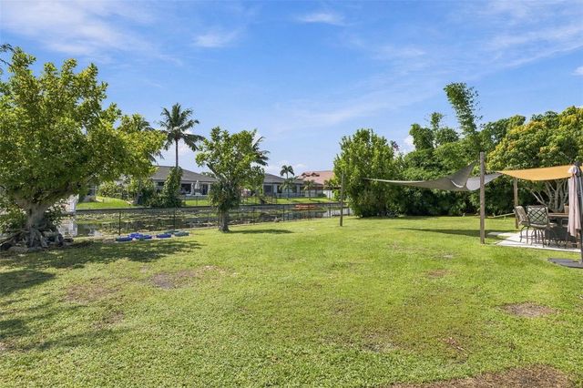 1138 SW 12TH TERRACE, Cape Coral, FL 33991