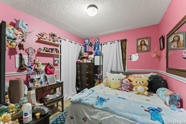 2824 Ruiz St, San Antonio, TX 78228