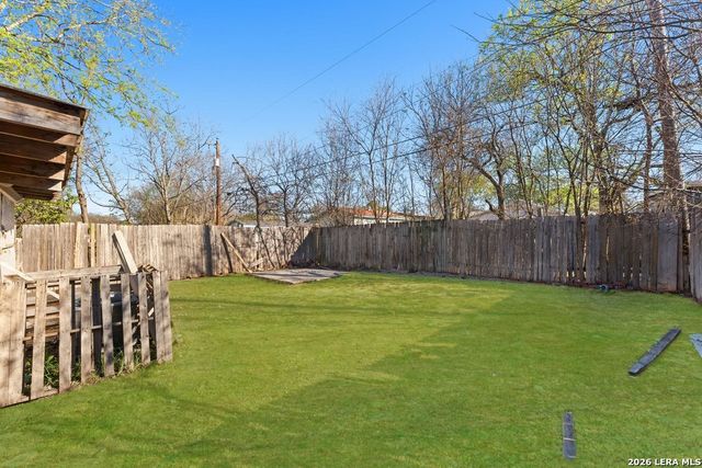 2824 Ruiz St, San Antonio, TX 78228