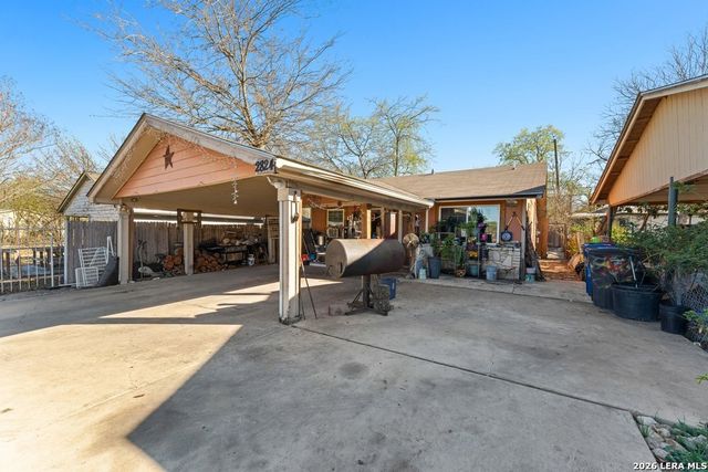 2824 Ruiz St, San Antonio, TX 78228