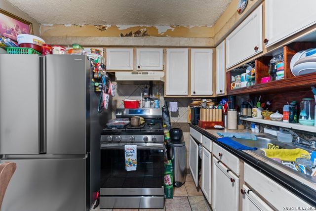 2824 Ruiz St, San Antonio, TX 78228