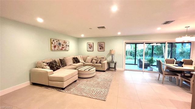 4836 Napoli DR, Naples, FL 34103
