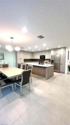 4836 Napoli DR, Naples, FL 34103