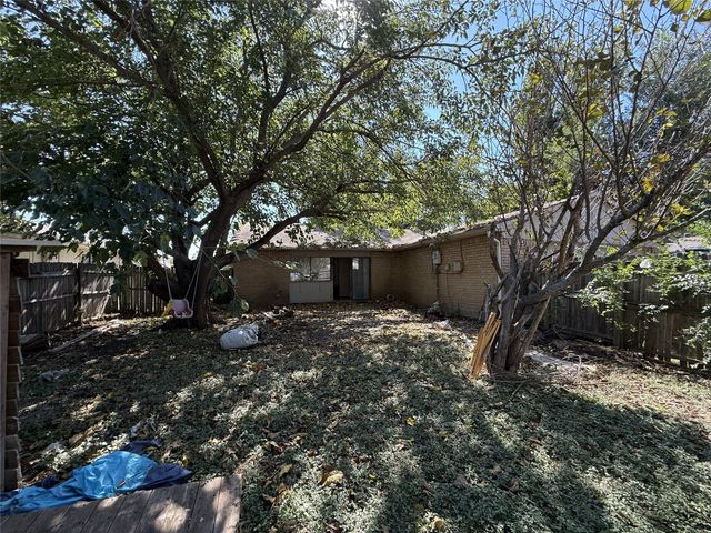 805 Cambridge Drive, Plano, TX 75023