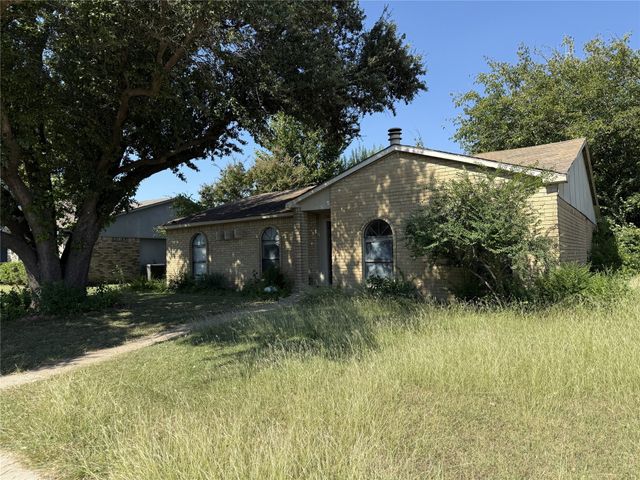 805 Cambridge Drive, Plano, TX 75023