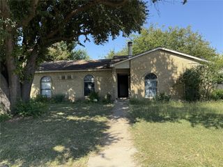 805 Cambridge Drive, Plano, TX 75023