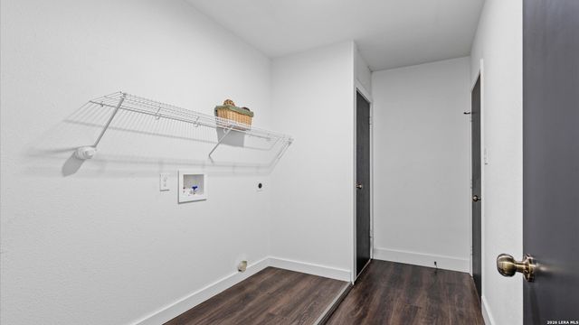 5026 LAKEWOOD DR, San Antonio, TX 78220