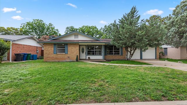 5026 LAKEWOOD DR, San Antonio, TX 78220