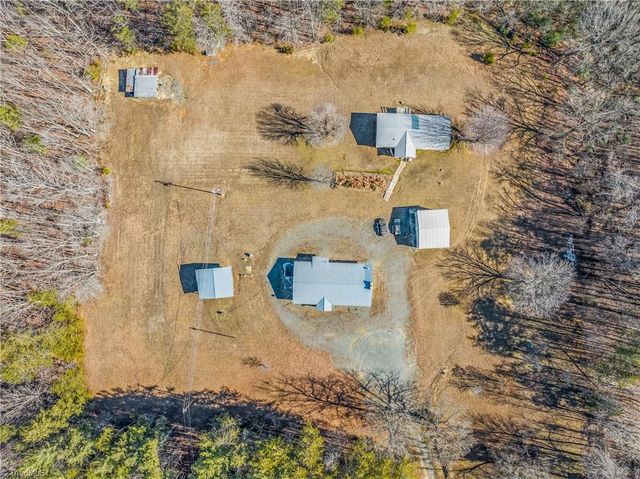 1050 Smurf Road, Danbury, NC 27016