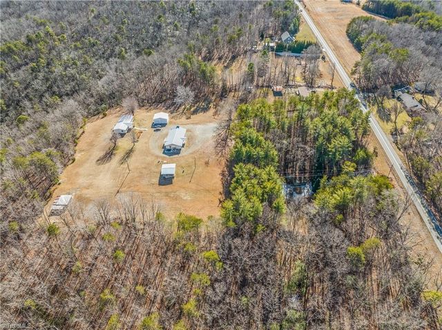 1050 Smurf Road, Danbury, NC 27016