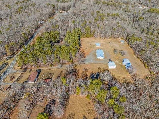 1050 Smurf Road, Danbury, NC 27016