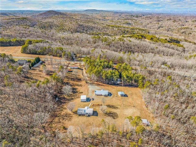 1050 Smurf Road, Danbury, NC 27016