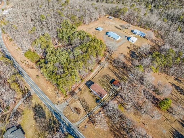 1050 Smurf Road, Danbury, NC 27016