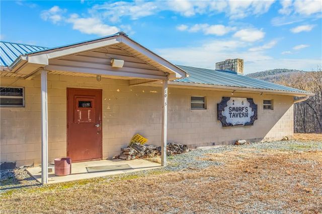 1050 Smurf Road, Danbury, NC 27016