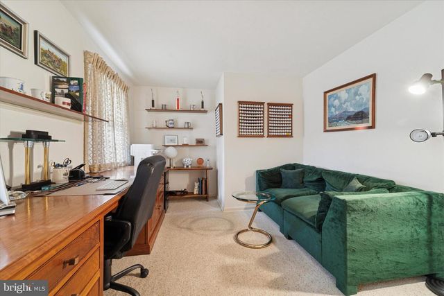 7 TODMORDEN DR, Rose Valley, PA 19086