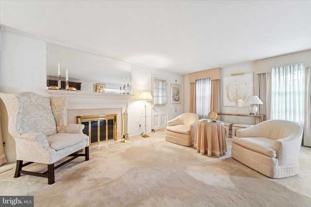 7 TODMORDEN DR, Rose Valley, PA 19086