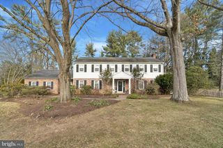 7 TODMORDEN DR, Rose Valley, PA 19086
