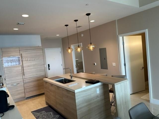16385 Biscayne Boulevard 7, North Miami Beach, FL 33160
