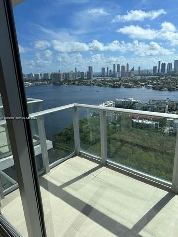 16385 Biscayne Boulevard 7, North Miami Beach, FL 33160