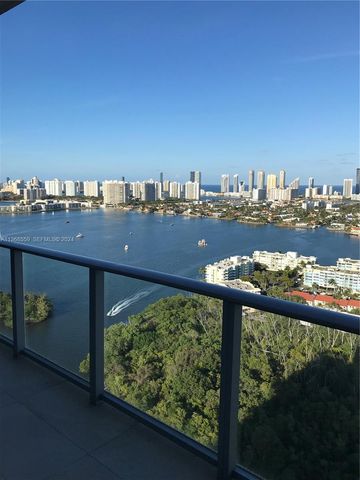 16385 Biscayne Boulevard 7, North Miami Beach, FL 33160