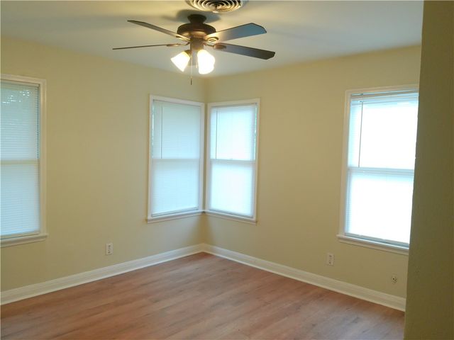 4026 Brentwood Dr, Corpus Christi, TX 78415