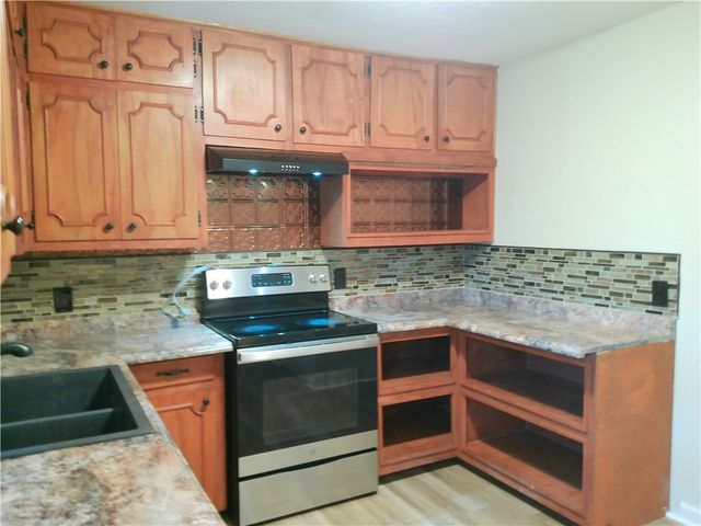 4026 Brentwood Dr, Corpus Christi, TX 78415