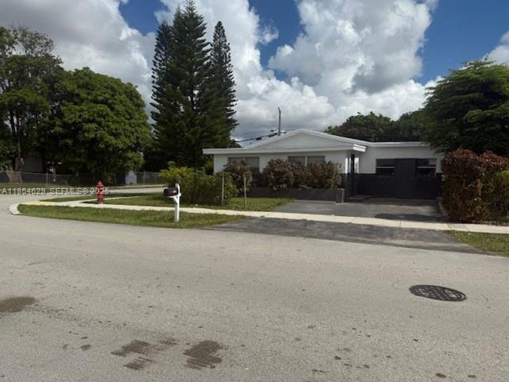 3025 Nw 11th Street, Fort Lauderdale, FL 33311