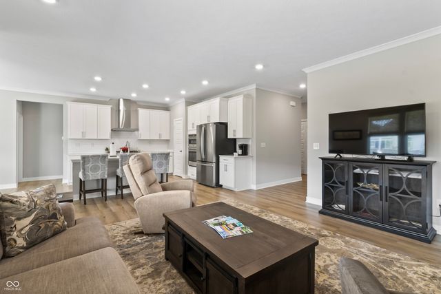 5197 Parkhurst Crossing, Mccordsville, IN 46055