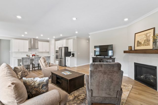 5197 Parkhurst Crossing, Mccordsville, IN 46055