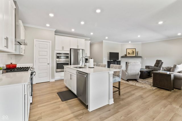 5197 Parkhurst Crossing, Mccordsville, IN 46055