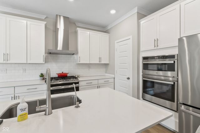 5197 Parkhurst Crossing, Mccordsville, IN 46055