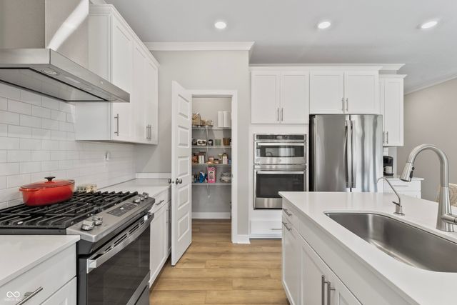 5197 Parkhurst Crossing, Mccordsville, IN 46055