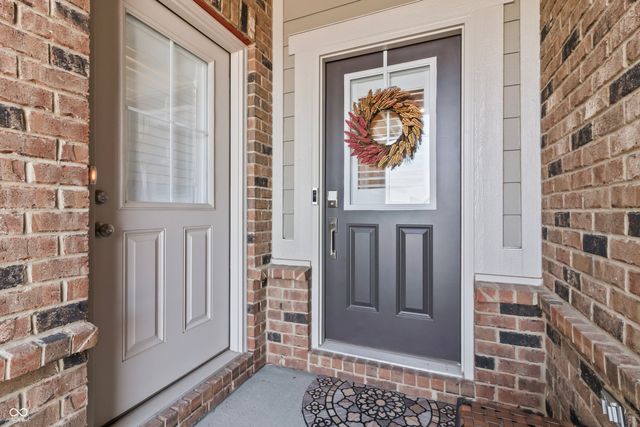 5197 Parkhurst Crossing, Mccordsville, IN 46055