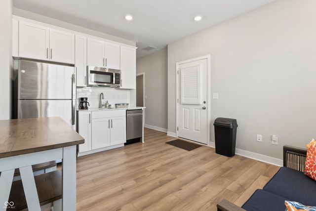 5197 Parkhurst Crossing, Mccordsville, IN 46055