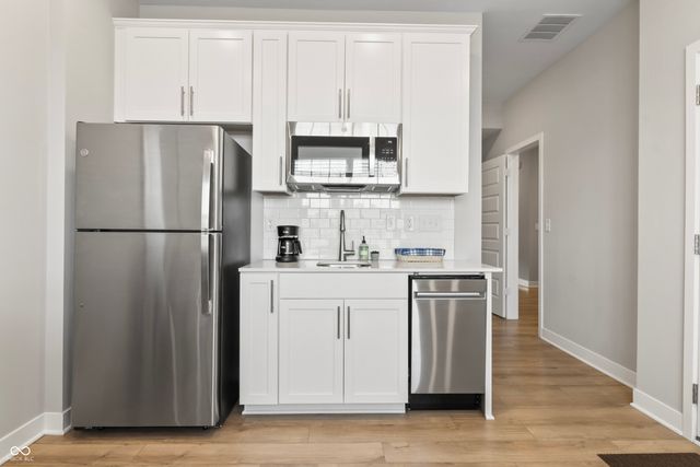 5197 Parkhurst Crossing, Mccordsville, IN 46055