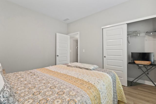 5197 Parkhurst Crossing, Mccordsville, IN 46055