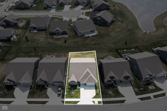 5197 Parkhurst Crossing, Mccordsville, IN 46055