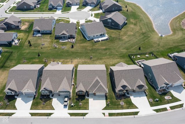 5197 Parkhurst Crossing, Mccordsville, IN 46055