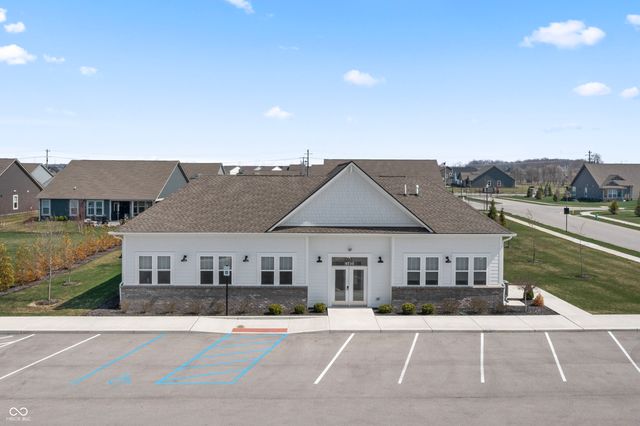 5197 Parkhurst Crossing, Mccordsville, IN 46055