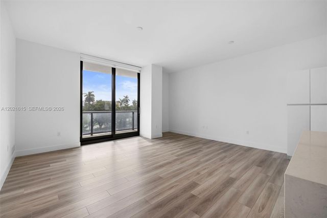 101 Diplomat Pkwy 308, Hallandale Beach, FL 33009