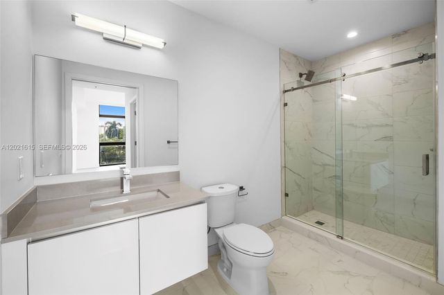101 Diplomat Pkwy 308, Hallandale Beach, FL 33009