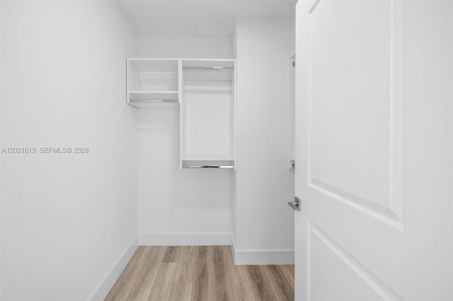 101 Diplomat Pkwy 308, Hallandale Beach, FL 33009