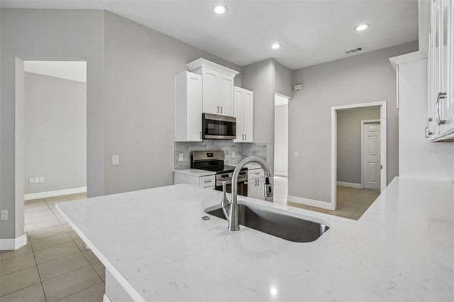 2265 LONG VIEW CIRCLE, Brooksville, FL 34604