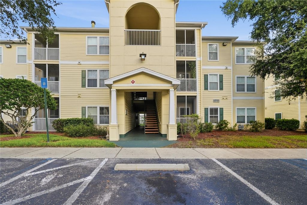 18471 BRIDLE CLUB DRIVE, Tampa, FL 33647