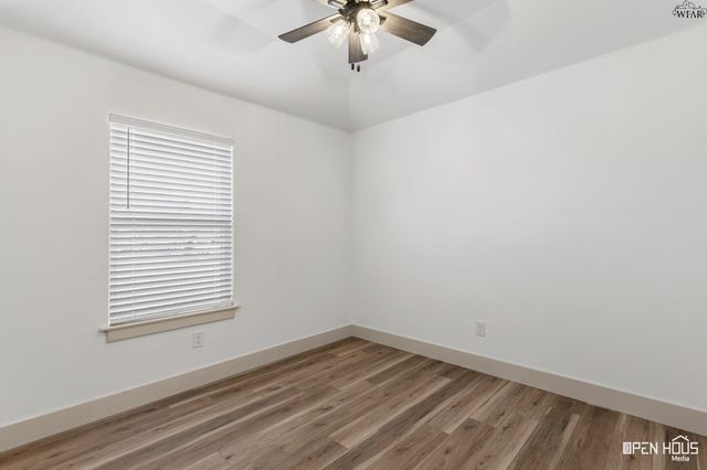 403 E LAFAYETTE AVENUE, Iowa Park, TX 76367